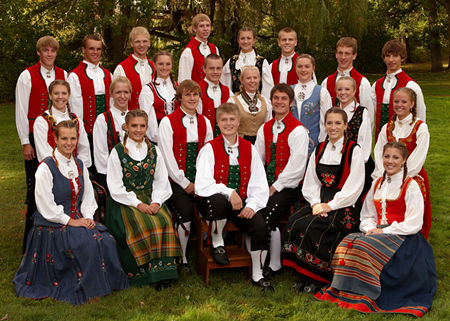 Group in traditional Norwegian costumes